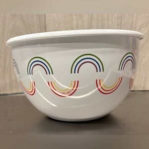 Le Creuset Rainbow Mixing Bowl